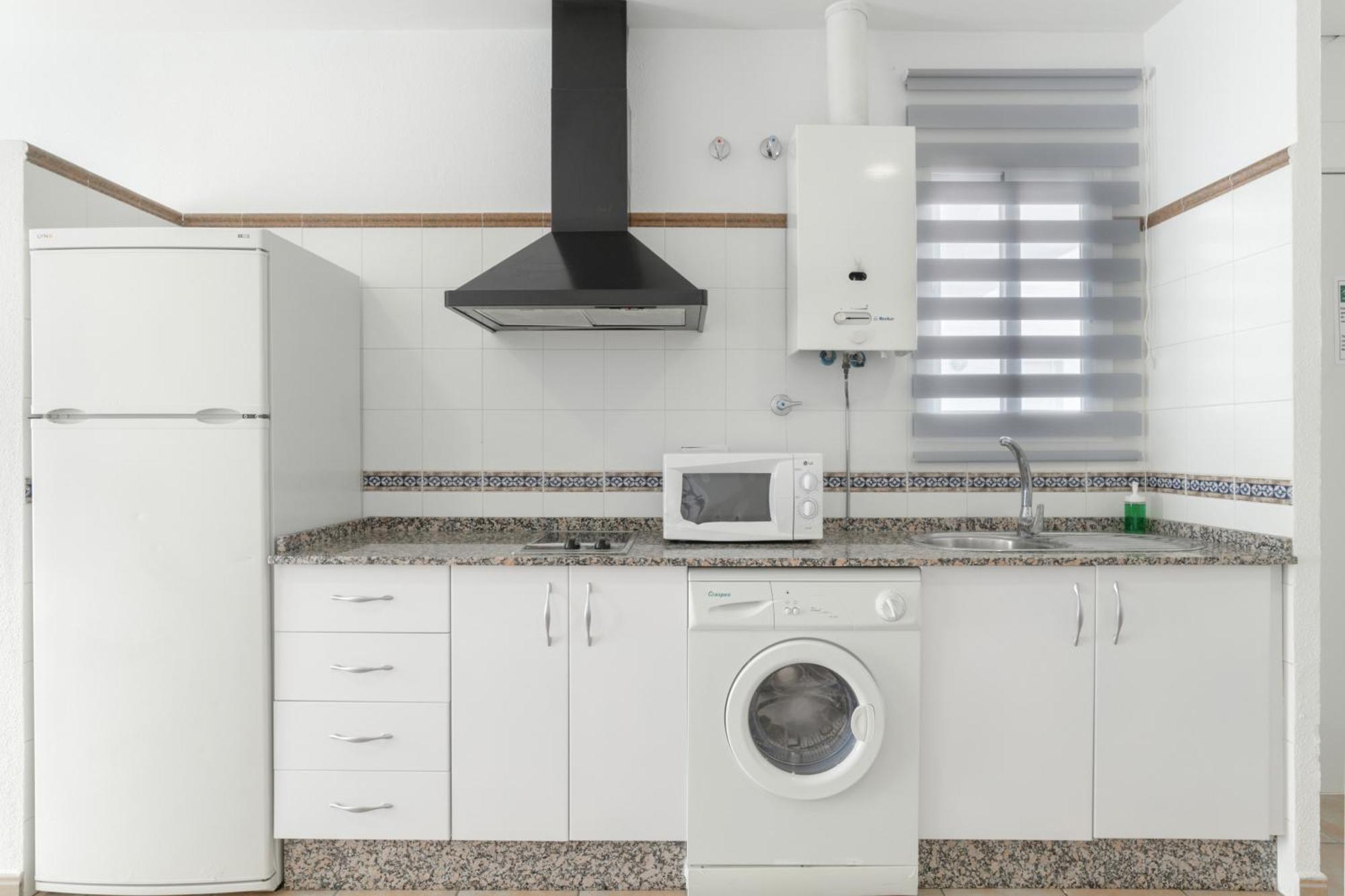 Apartamento Perez Zara 7 โกนิล เด ลาฟรอนเตรา ภายนอก รูปภาพ
