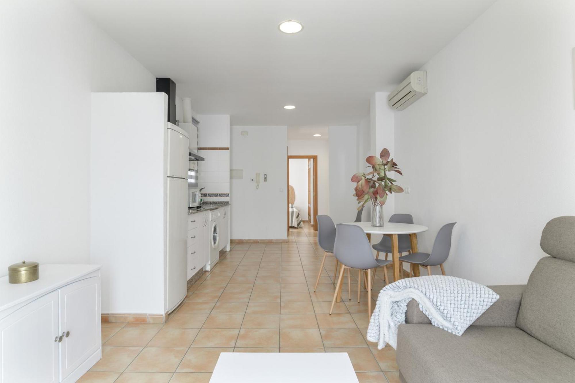 Apartamento Perez Zara 7 โกนิล เด ลาฟรอนเตรา ภายนอก รูปภาพ
