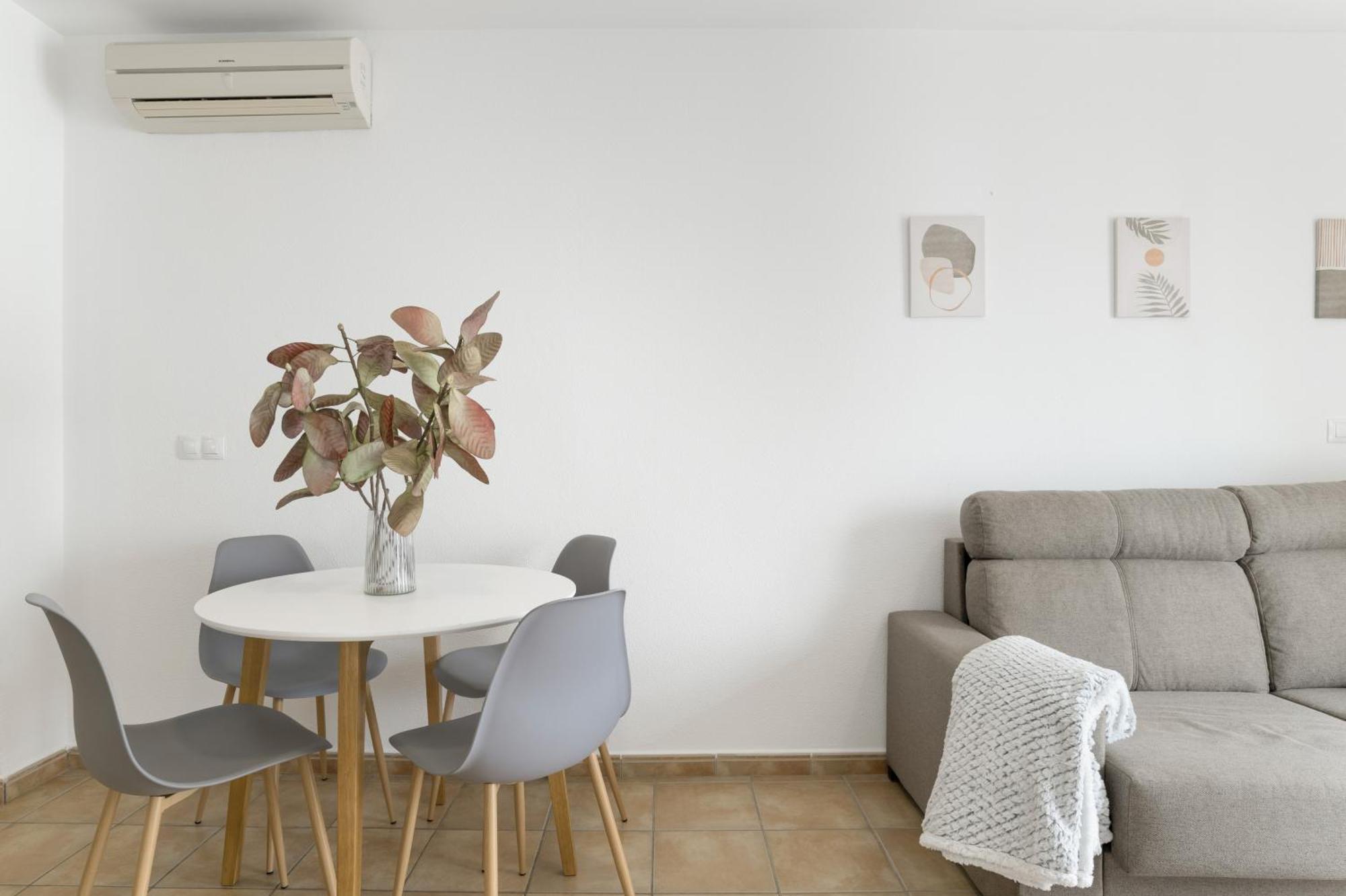 Apartamento Perez Zara 7 โกนิล เด ลาฟรอนเตรา ภายนอก รูปภาพ