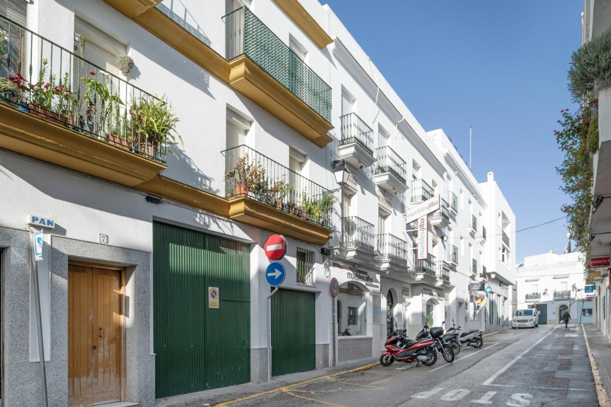 Apartamento Perez Zara 7 โกนิล เด ลาฟรอนเตรา ภายนอก รูปภาพ