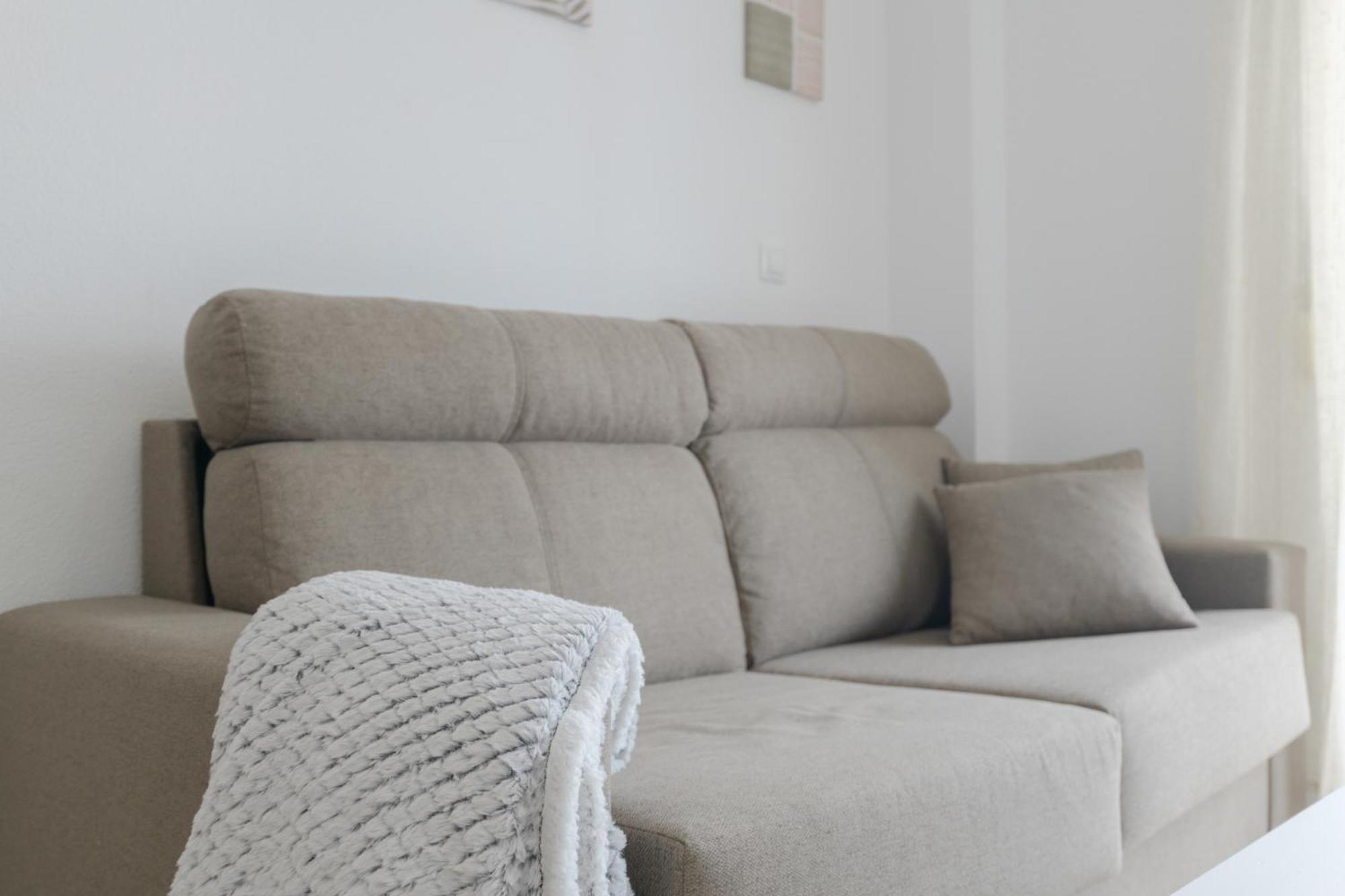 Apartamento Perez Zara 7 โกนิล เด ลาฟรอนเตรา ภายนอก รูปภาพ