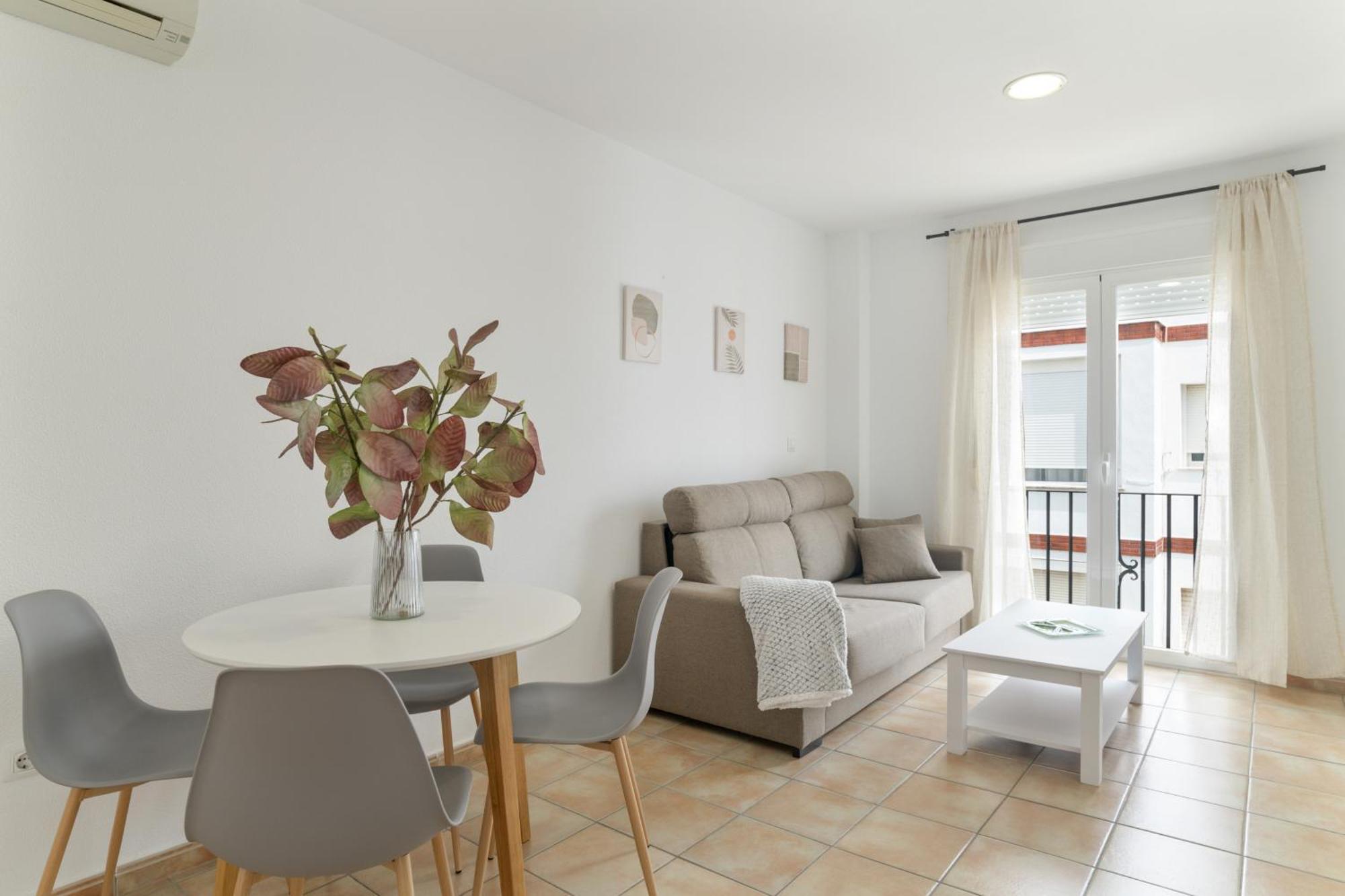 Apartamento Perez Zara 7 โกนิล เด ลาฟรอนเตรา ภายนอก รูปภาพ