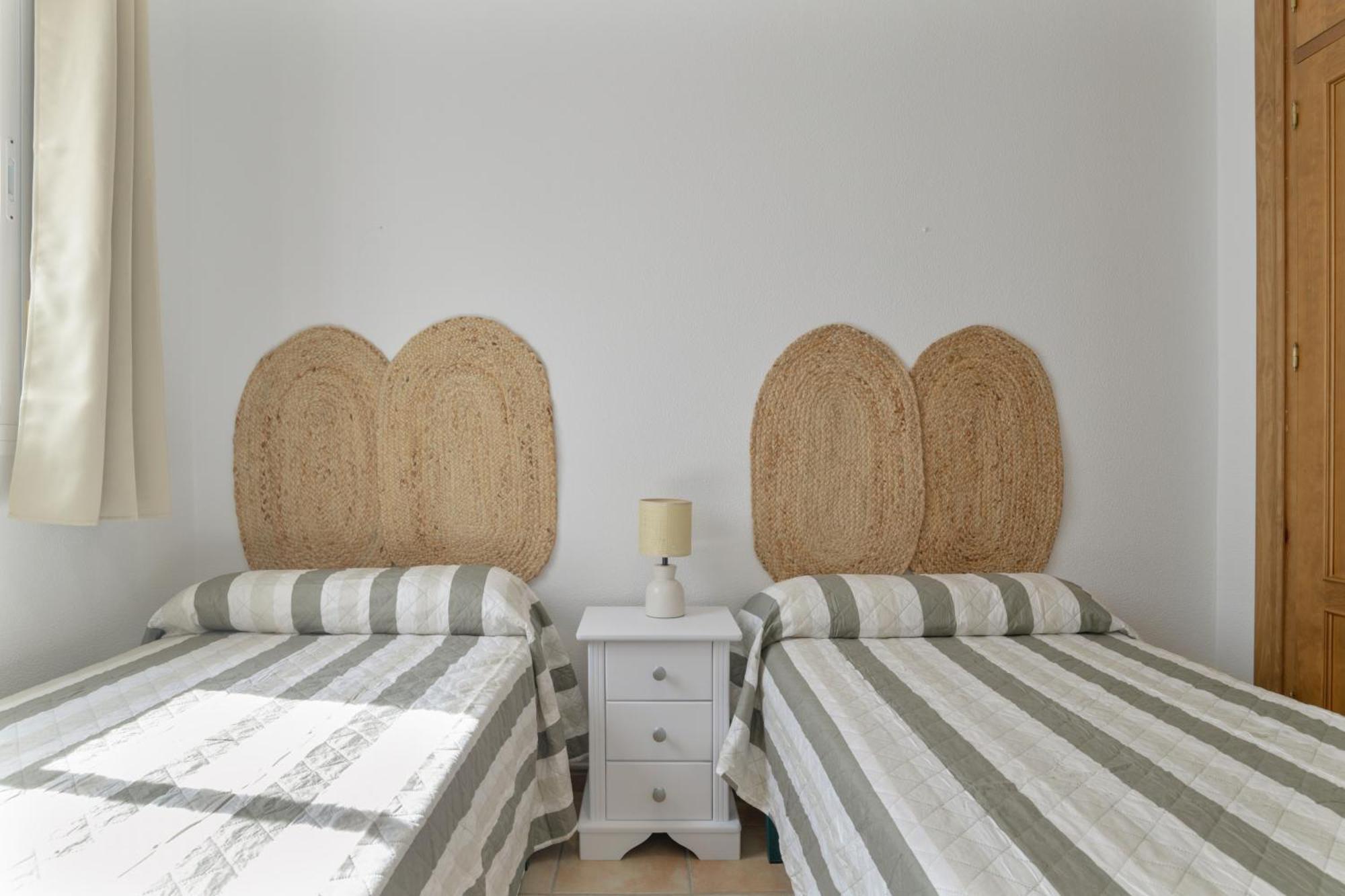 Apartamento Perez Zara 7 โกนิล เด ลาฟรอนเตรา ภายนอก รูปภาพ